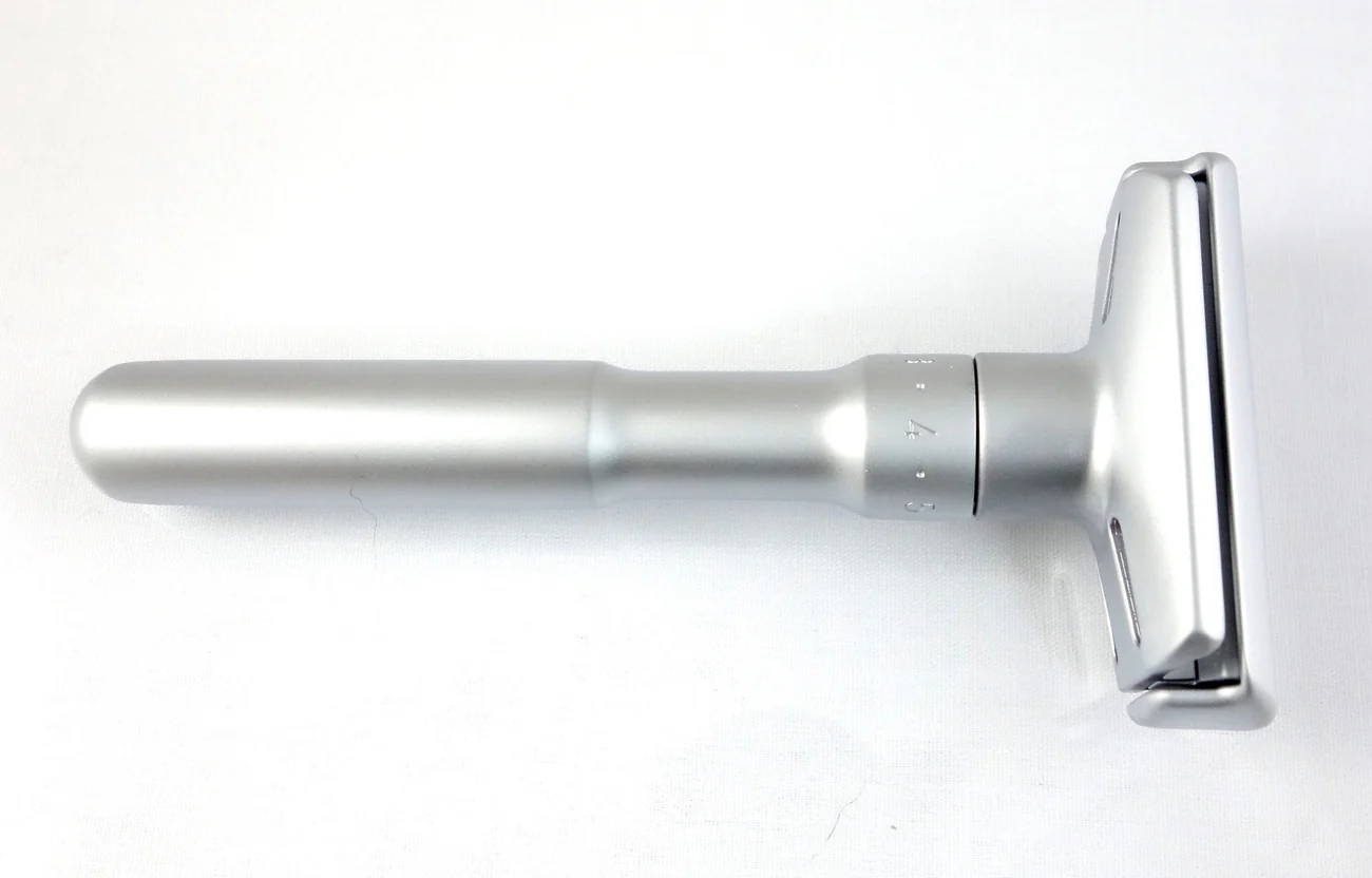 Merkor Razor Futur 700